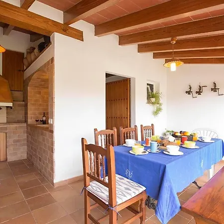 Assumpcio In Mit Pool Und Grill Holiday home